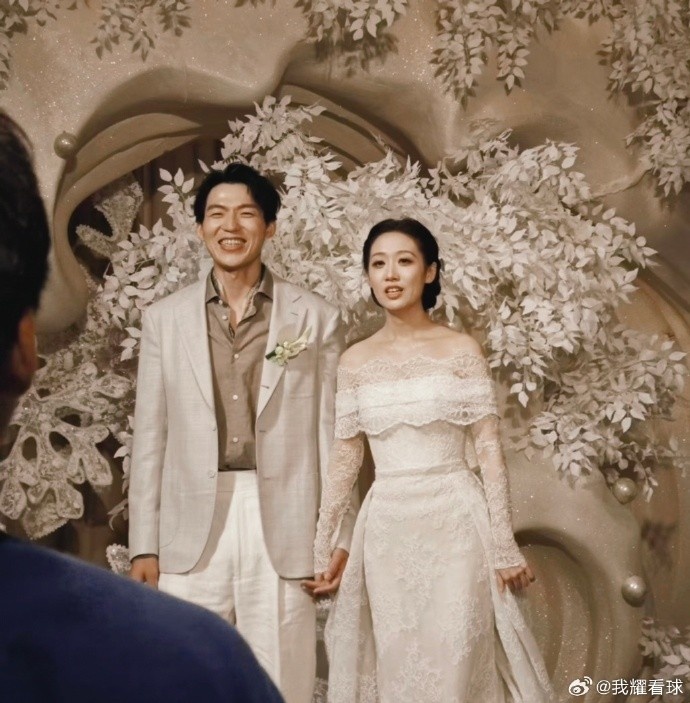吴前今日温州大婚,胡明轩孙铭徽等CBA众将到场 吴前今日温州大婚,胡明轩孙铭徽等CBA众将到场