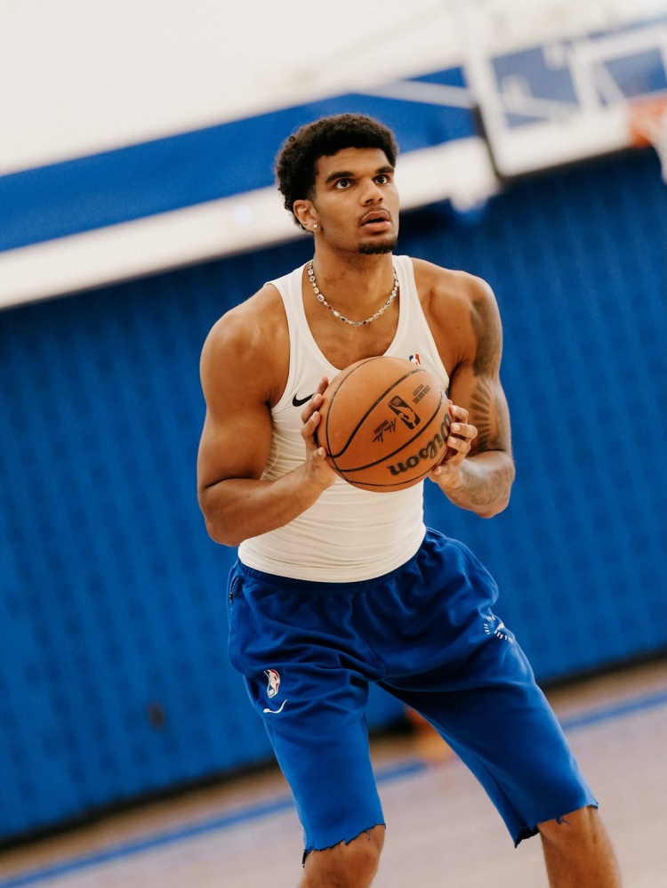 76人回归开练 官方晒训练照VJ·埃奇库姆拉巴隆·霍兰领衔