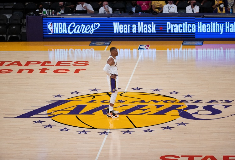 夸梅·布朗：若没去湖人 威少本可签下顶薪