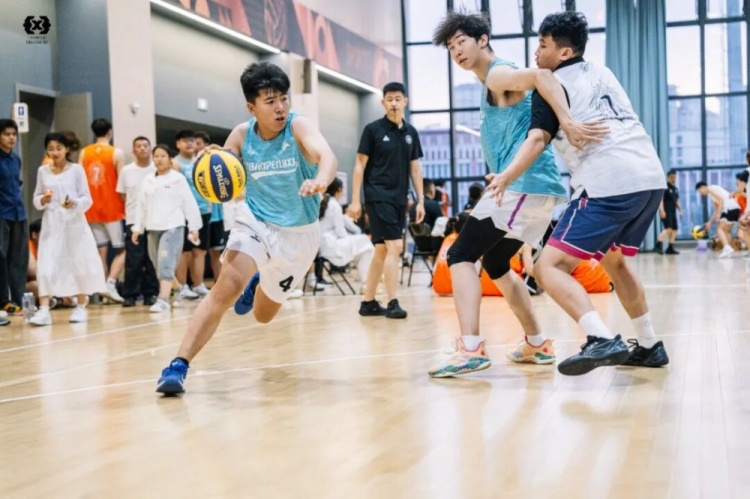 FIBA Open 3×3准格尔旗站战罢 锐芒队20:16力克大个儿联盟夺冠